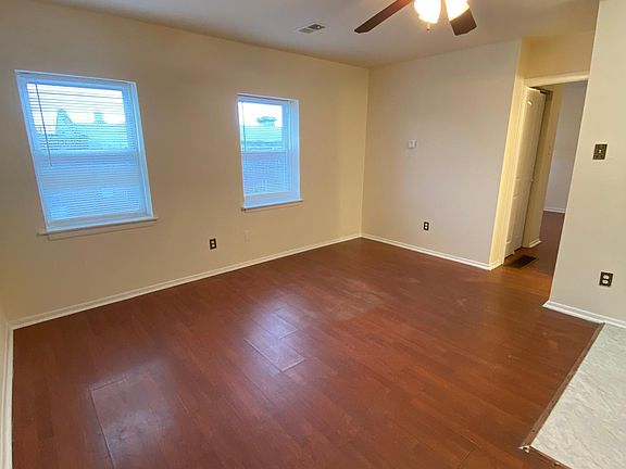 4th image of 4250 N Broad St APT 2B