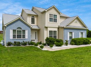 900 Delong St, Pickerington, OH 43147