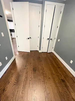 Rented by Delmark Realty LLC | media 33