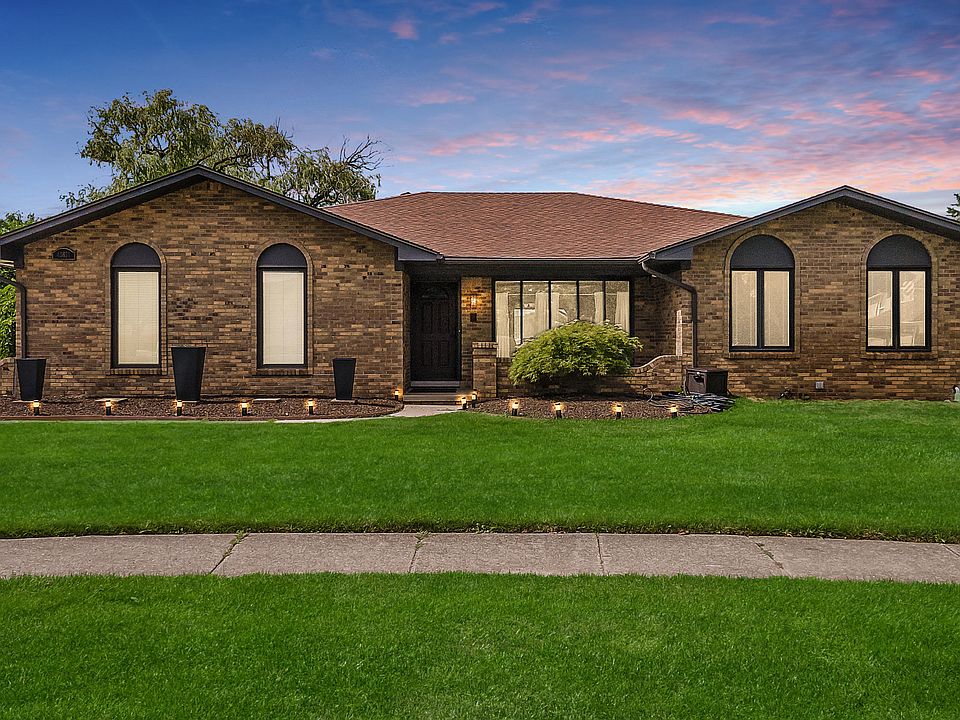 1st image of 43651 Sunnypoint Dr