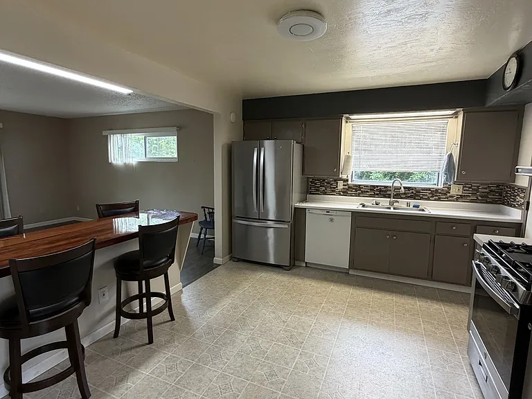 2409 Pomo Ct — Photo 4