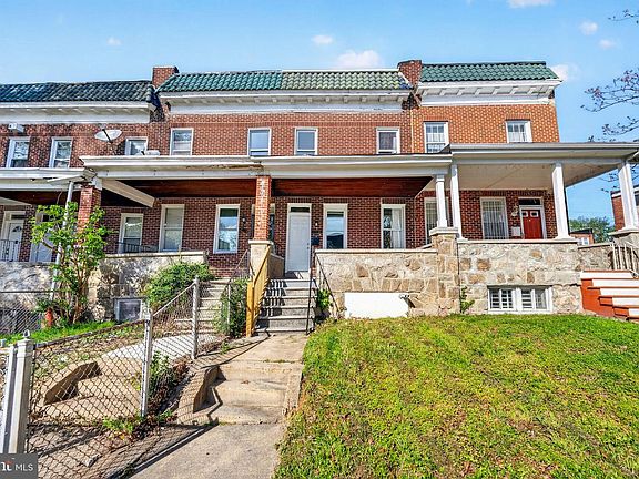 3rd image of 1358 Homestead St