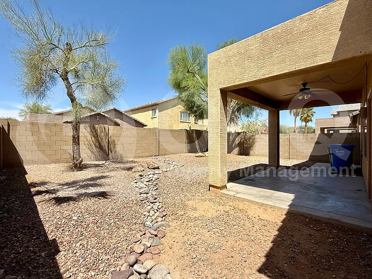 9120 W Hubbell St — Photo 29