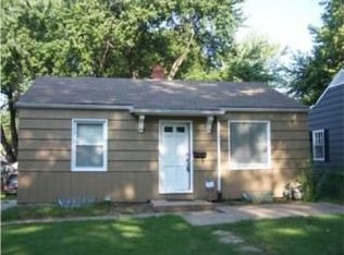 7712 Pennsylvania Ave, Kansas City, MO 64114