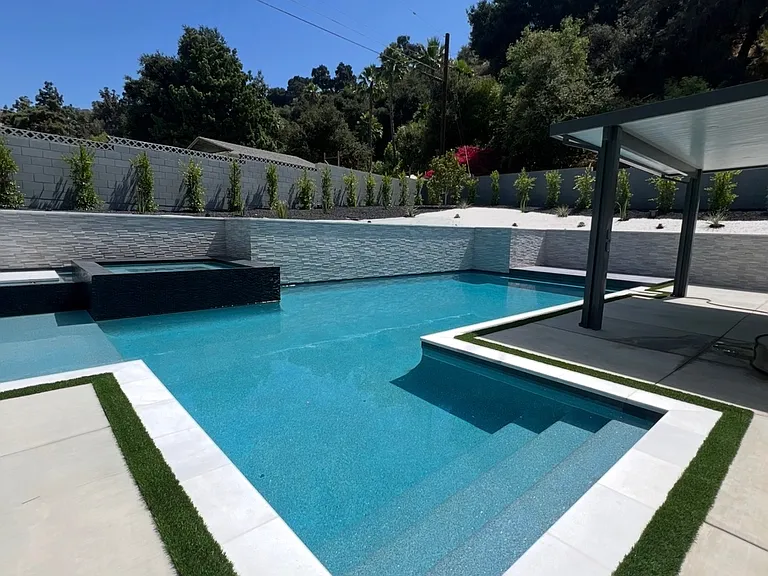 2333 Bella Colina — Photo 4