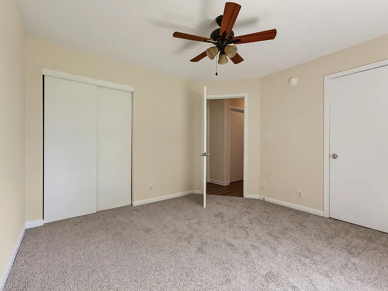 573 Waldorf Dr — Photo 14