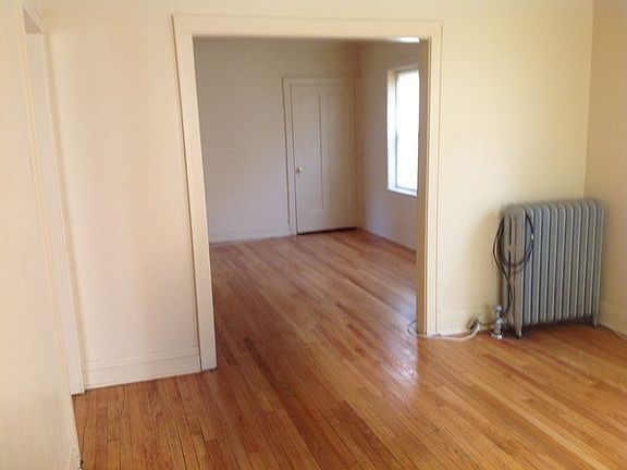 3rd image of 8401 S Essex Ave