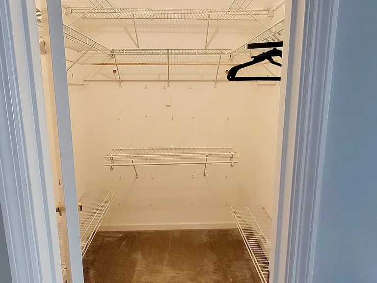 806 Greenwood Dr — Photo 35