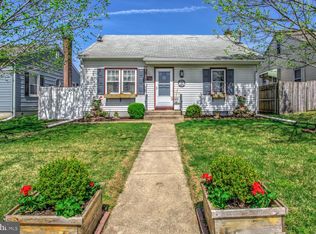 221 Orlon St, New Holland, PA 17557