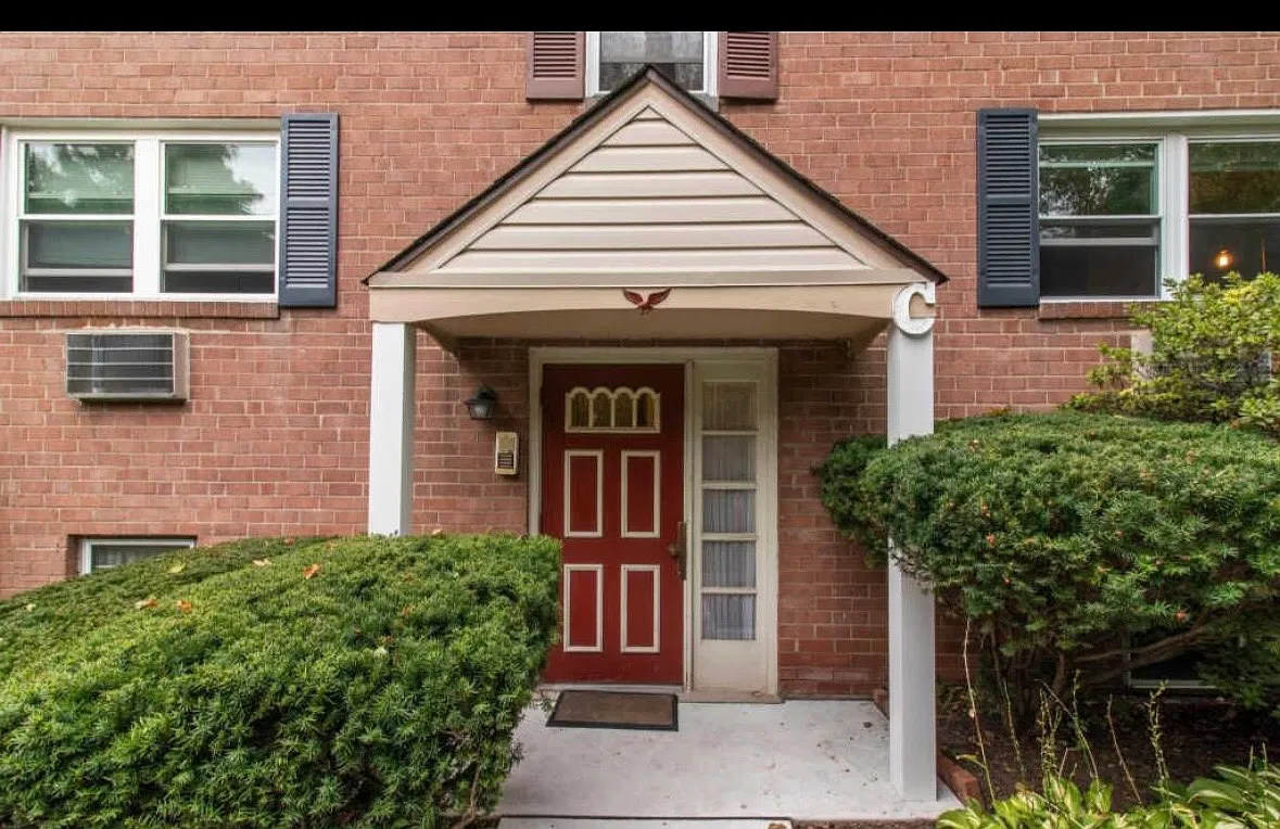 2 bed, 846 sqft, $1,850 — Photo 1