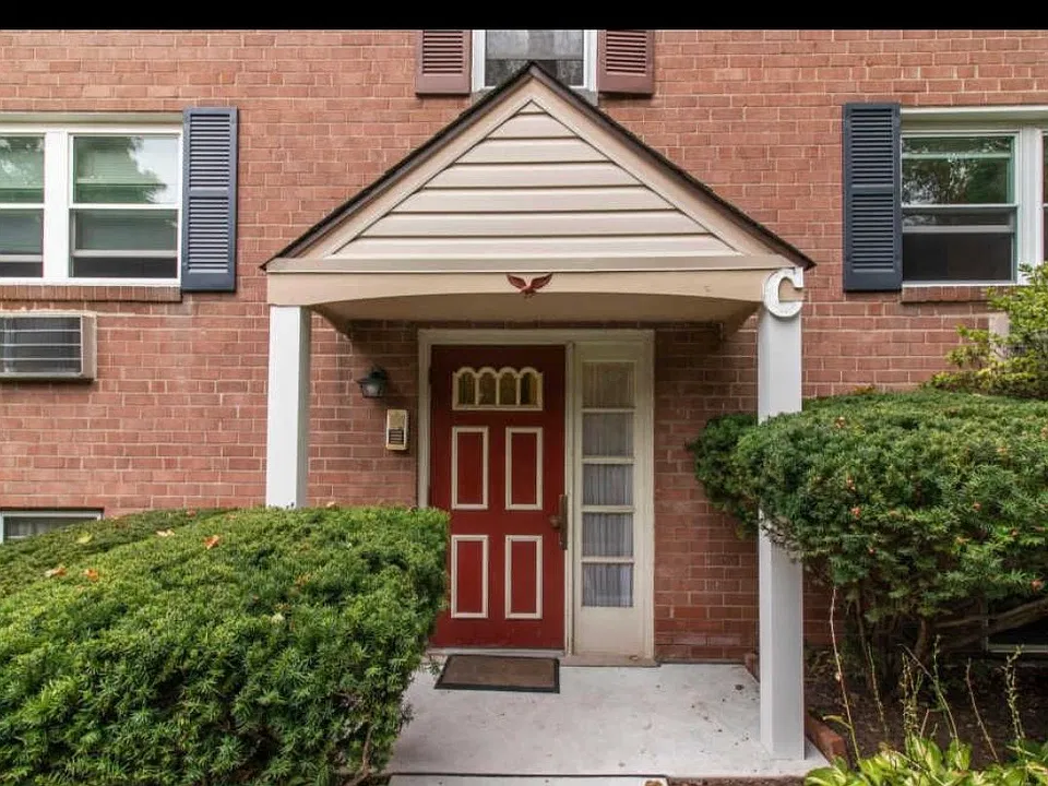 61 Llanfair Rd #C4