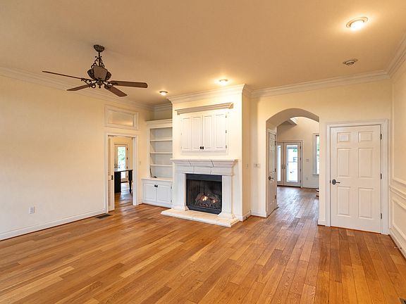 5th image of 2525 Clintonville Rd