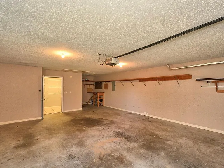 4001 Falliston Dr — Photo 44