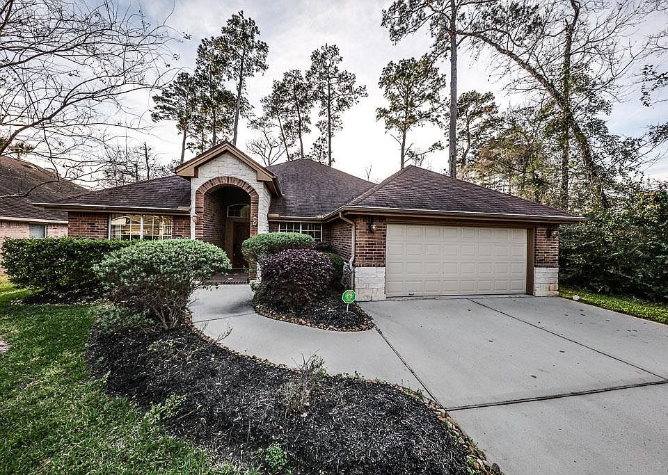 1st image of 2831 Pine Arbor Dr
