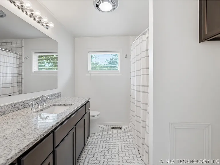 5243 S Toledo Ave — Photo 15