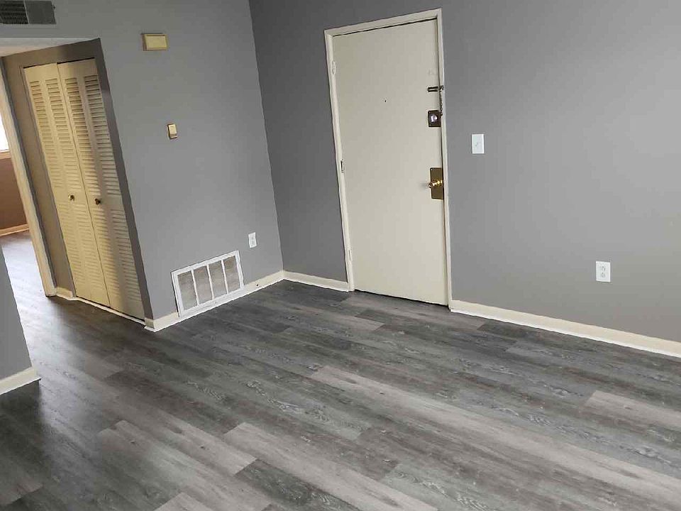 1st image of 4900 Saddlebrook Ln #11289363