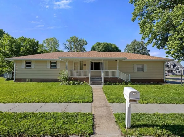 1017 2nd St, Columbus, NE 68601