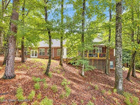 5th image of 96 Laurelview Rd
