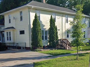 722 8th Ave N APT 4, Fargo, ND 58102