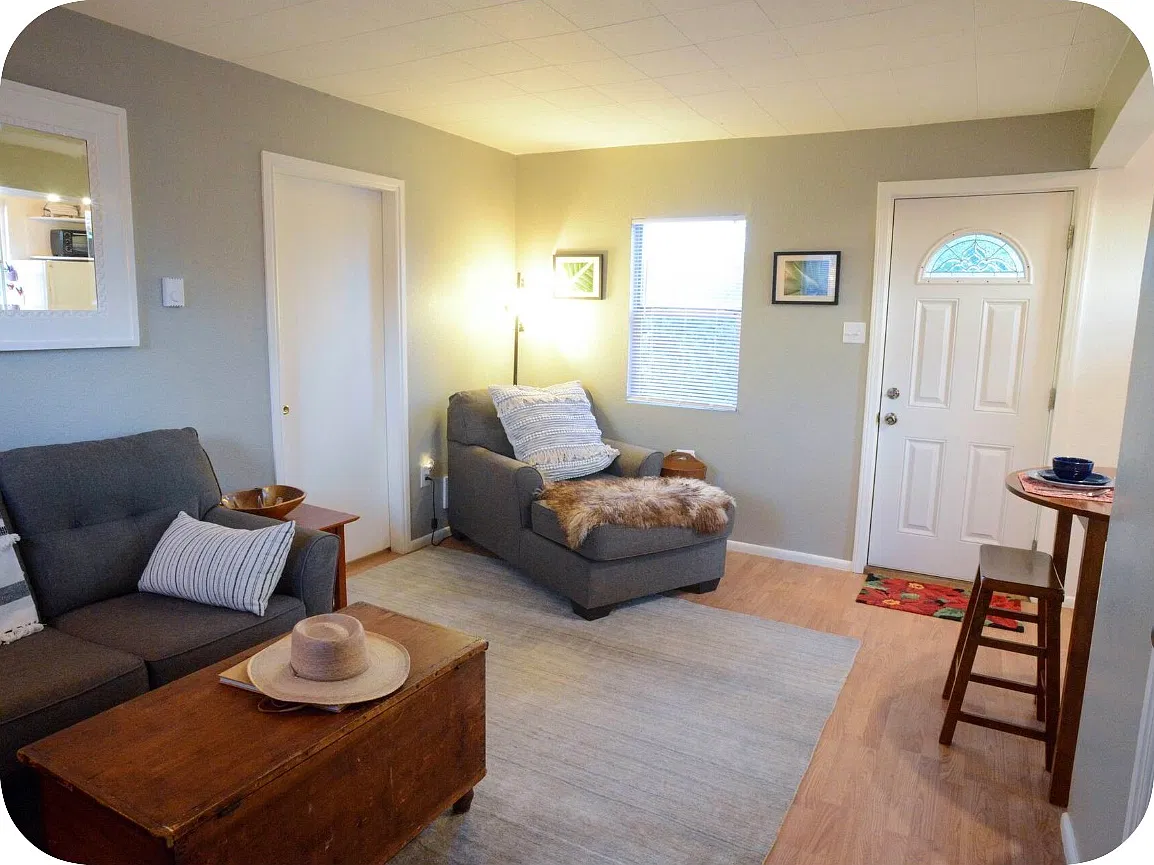 1 bed, 448 sqft, $1,200 — Photo 2