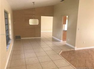 9609 SW 117th Ct, Miami, FL 33186