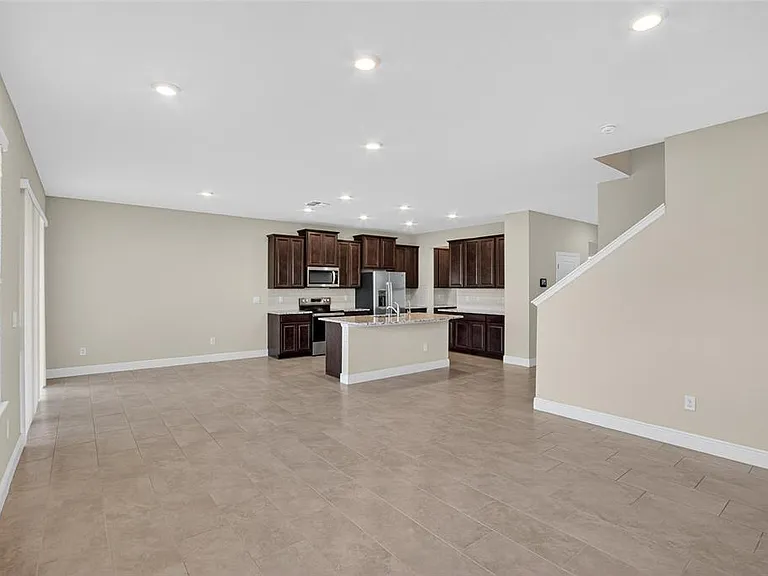 2546 Warren Acres Blvd — Photo 20