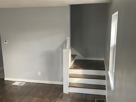 2nd image of 436-438 S Napoleon Ave