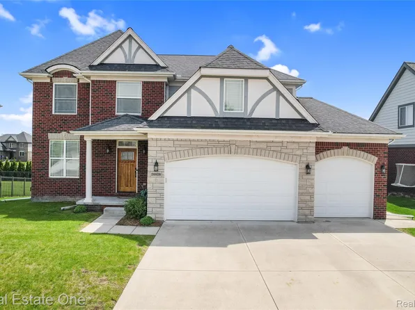 26608 Fountain View Blvd, Chesterfield, MI 48051