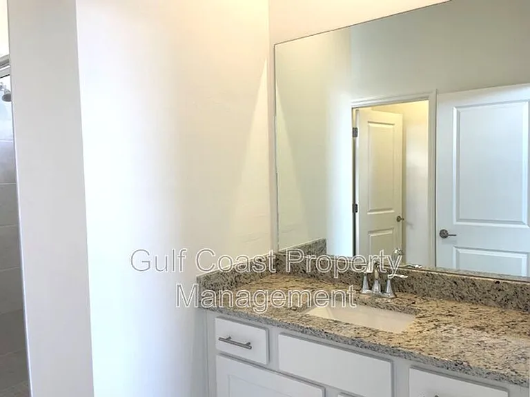 5316 Crystal Harbor Cv — Photo 13