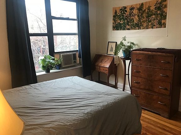 4th image of 1208 Pacific St APT 2E