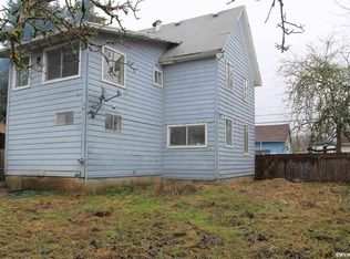 338 N Log Cabin St, Independence, OR 97351
