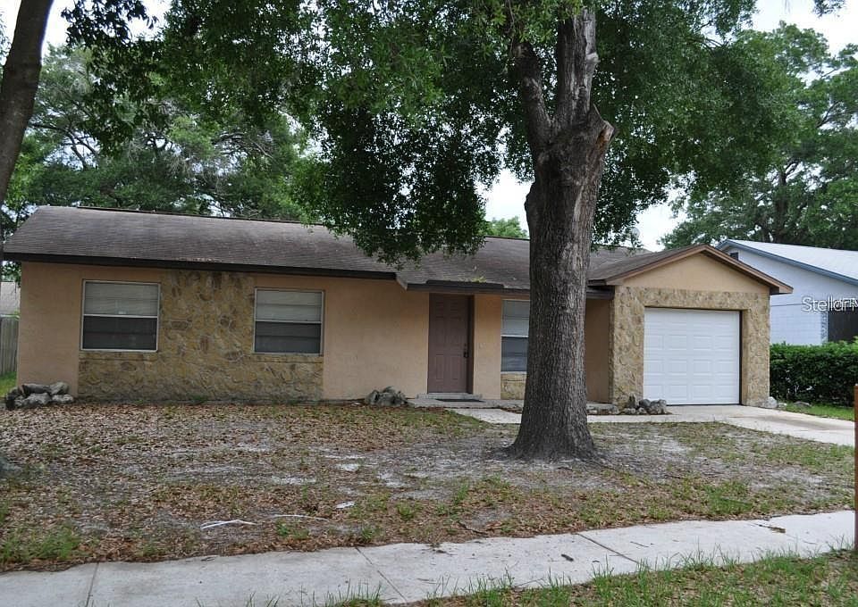 1st image of 3919 Beachman Dr