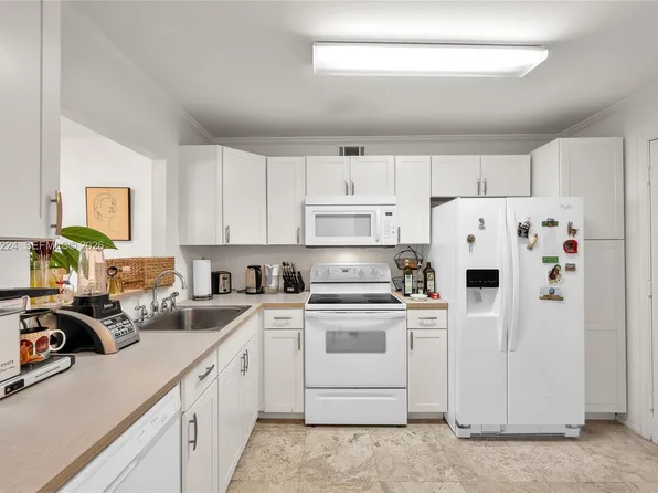 1020 Meridian Ave APT 715, Miami Beach, FL 33139