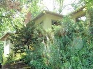 95 Shore Dr, Portage, IN 46368