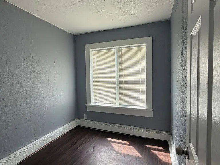 7000 S Stewart Ave — Photo 6