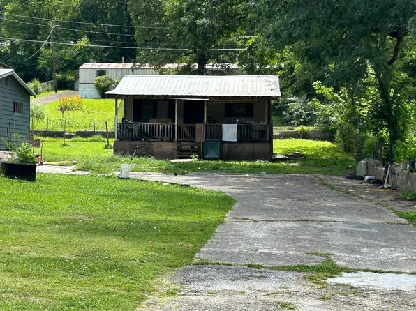 6 Kellys Ferry Ave, Chattanooga, TN 37419