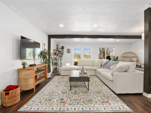 1301 N Stone St, Los Angeles, CA 90063