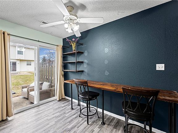 3rd image of 1322 SE Lexington Ave