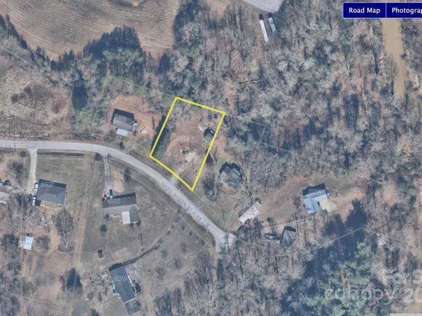 3136 Ward Green St, Lenoir, NC 28645