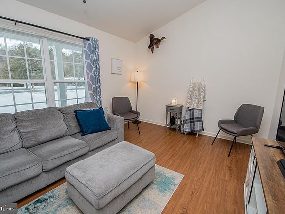 5th image of 17180 Phillips Hill Rd