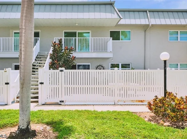 6777 Winkler Rd #125, Fort Myers, FL 33919