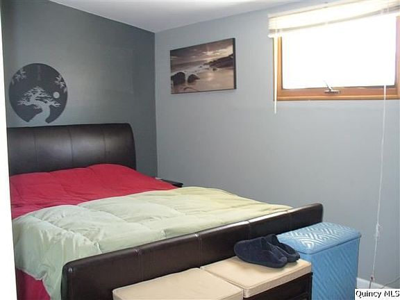 Home for Sale in Quincy, IL $79,900