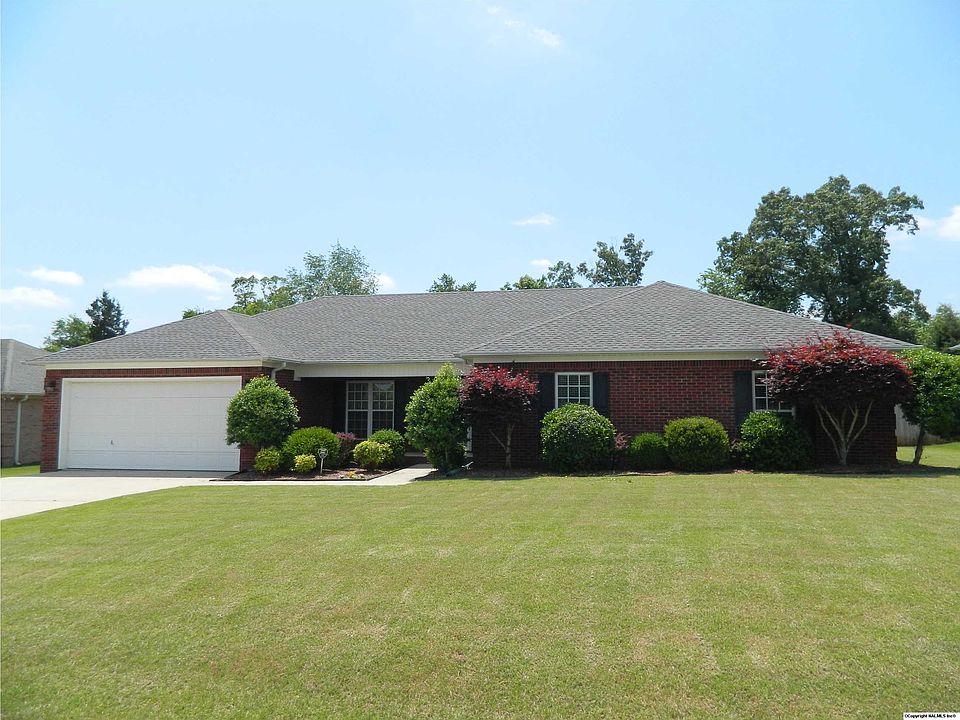 1st image of 116 Cambria Dr