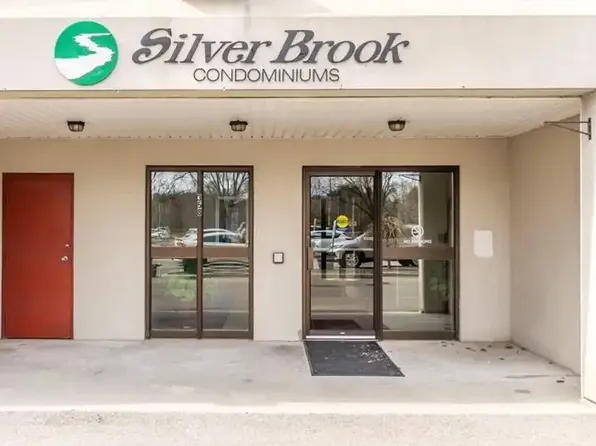 358 Waterloo Ave #301, Guelph, ON N1H 7Y3