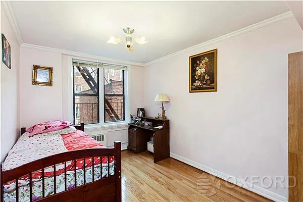 Sold by Oxford Property Group | media 4