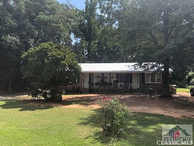 2nd image of 135 & 145 Springtree Road