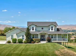 51 Oakwood Ln, Selah, WA 98942