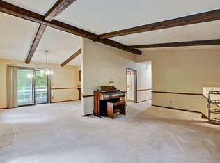 19 Woodridge Rd, Littleton, MA 01460