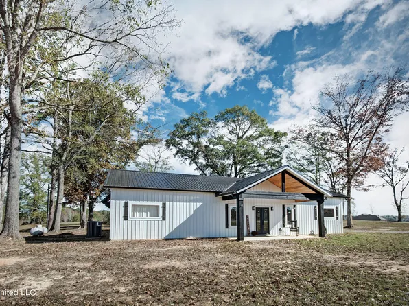 26 Marlee Savell Dr, Forest, MS 39074