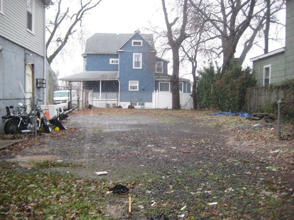 1st image of 448 Clove Road